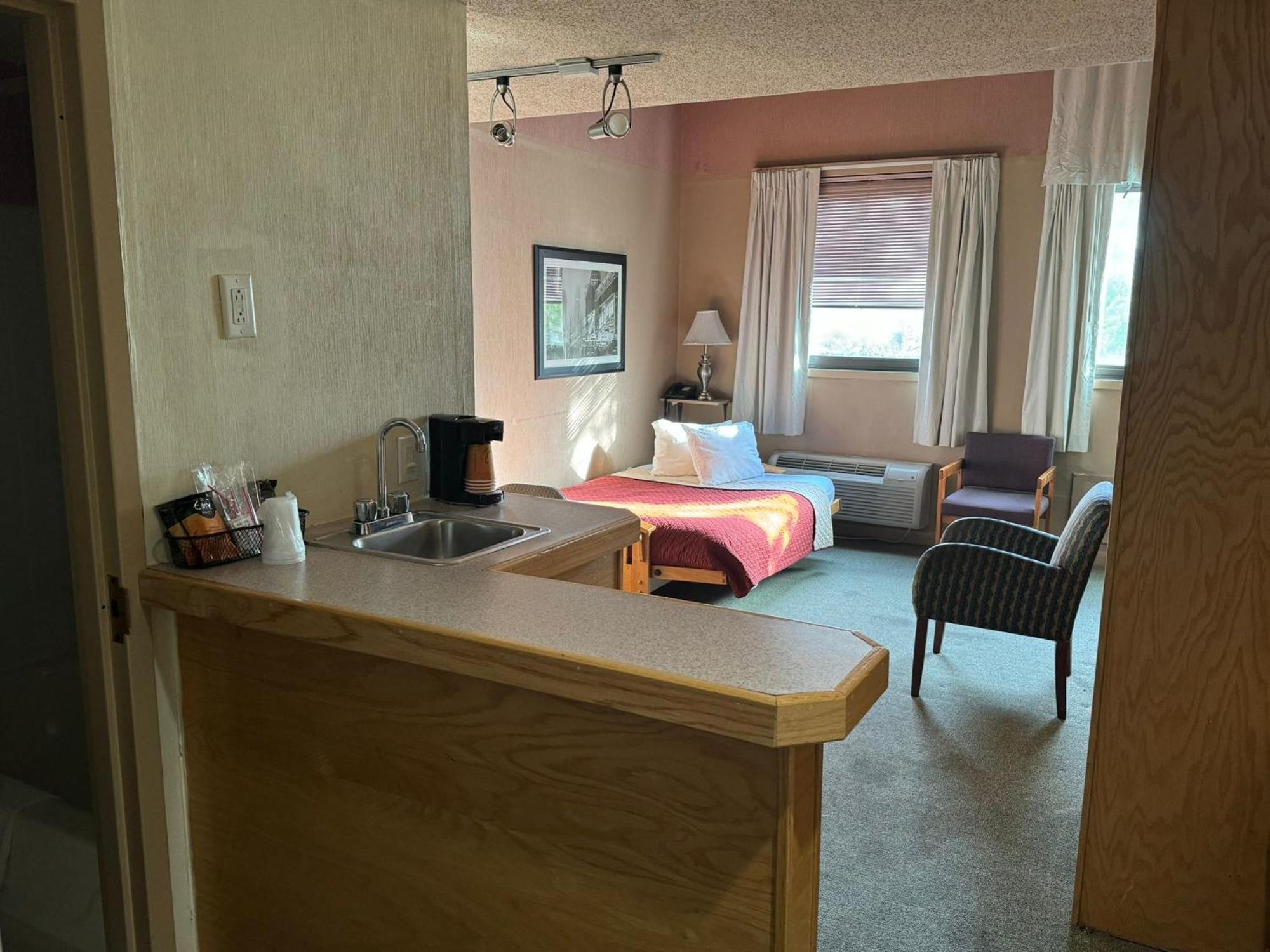 FairBridge Inn&Suites West Point Highland Falls Exterior foto